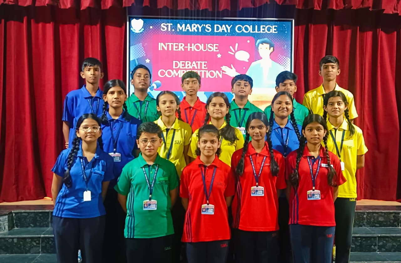 Inter House English-Hindi Debate 2025